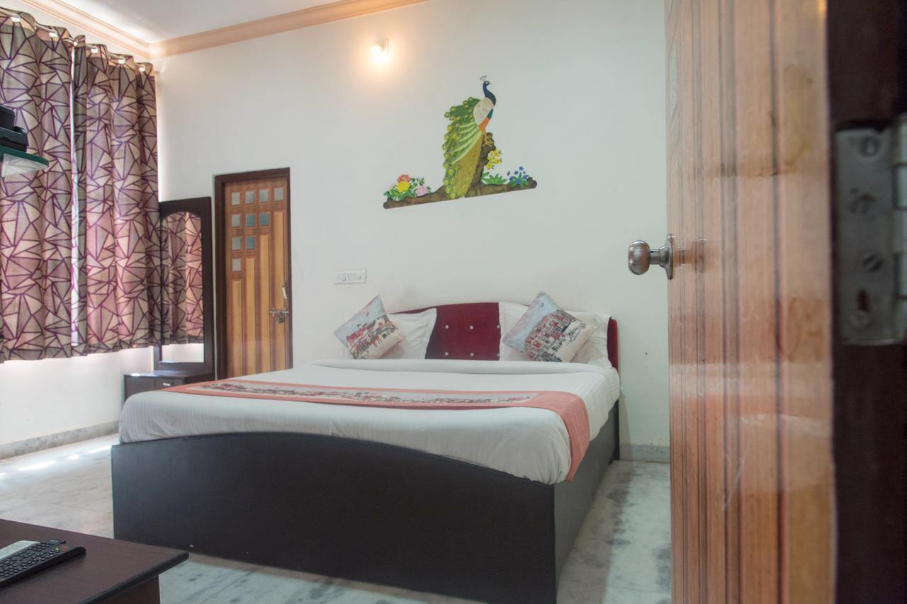 Oyo 11743 Hotel Shree Krishna Udaipur Exterior photo
