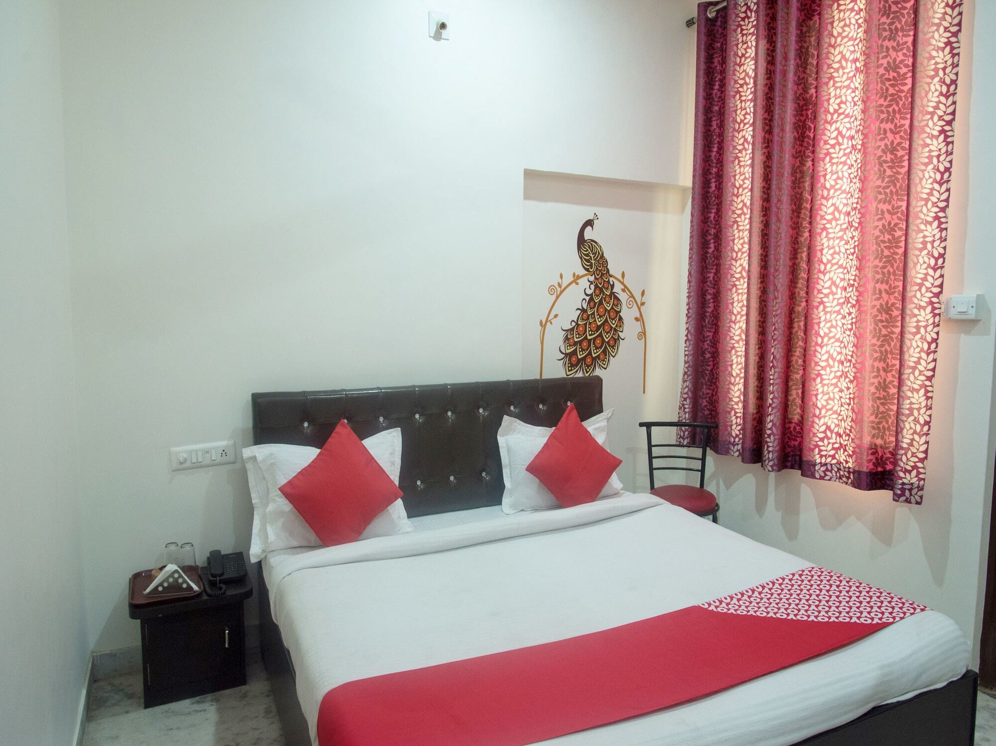 Oyo 11743 Hotel Shree Krishna Udaipur Exterior photo